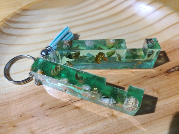 Travel Phone Stand (shells)